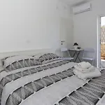 Family Friendly House With A Swimming Pool Vinisce, Trogir - 19001
