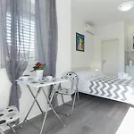 Family Friendly House With A Swimming Pool Vinisce, Trogir - 19001 Nyaraló