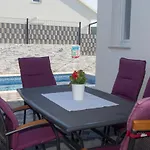 Family Friendly House With A Swimming Pool Vinisce, Trogir - 19001 Nyaraló *