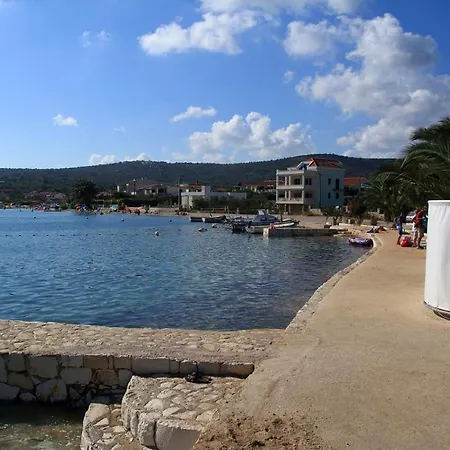 Family Friendly House With A Swimming Pool Vinisce, Trogir - 19001 Ferienhaus *