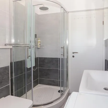 Ferienhaus Family Friendly House With A Swimming Pool Vinisce, Trogir - 19001 Vinišće