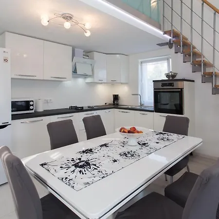 Family Friendly House With A Swimming Pool Vinisce, Trogir - 19001 Ferienhaus *